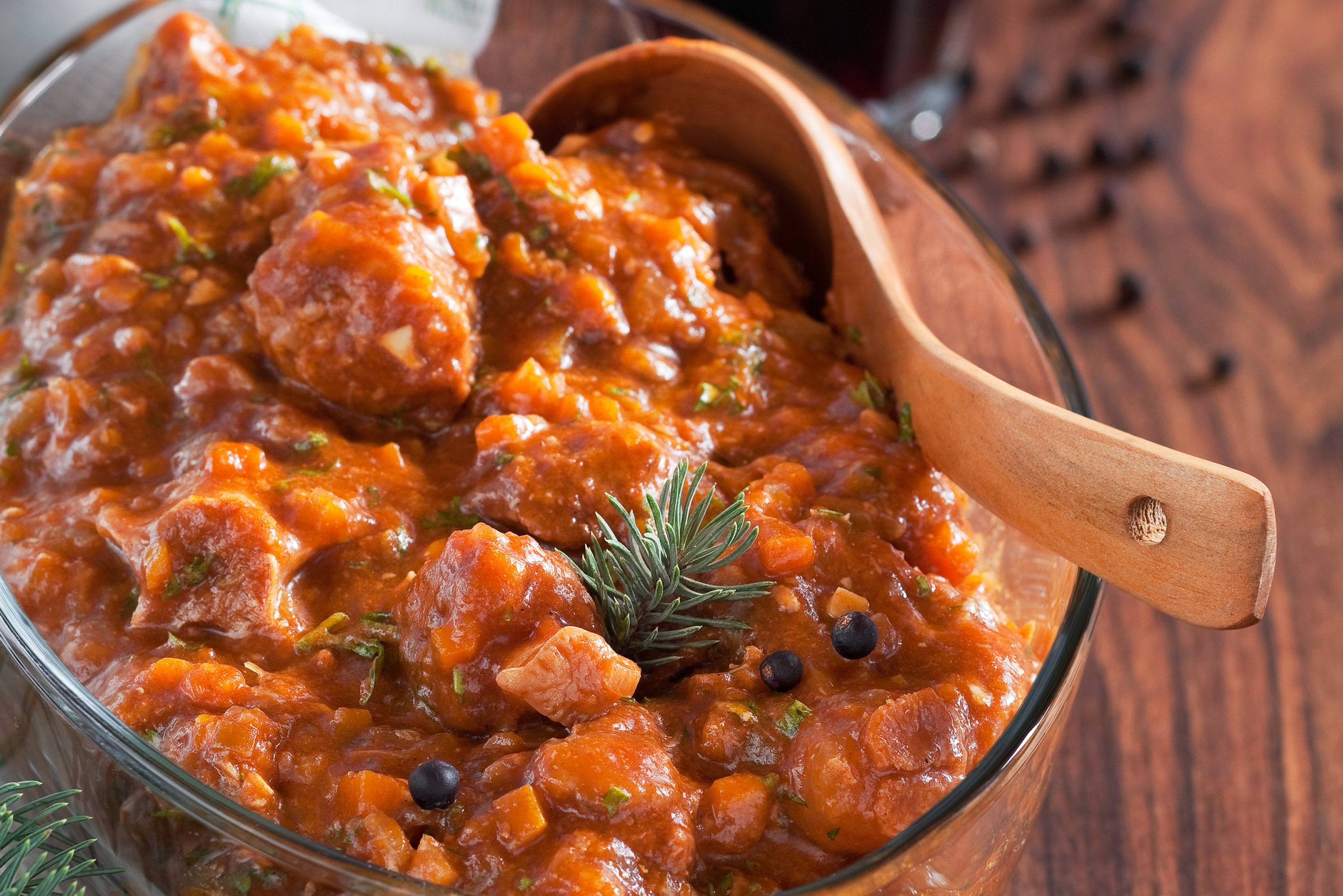 Low-Carb Braised Oxtails